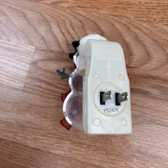 Wallflowers Snowman Light Up Plug‎ in Diffuser Bath & Body Works Home - Picture 5 of 6